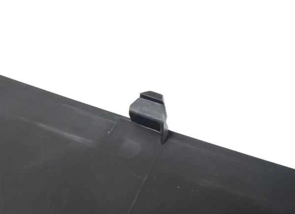 Rear Central Bumper Moulding for E39 Touring - Image 2