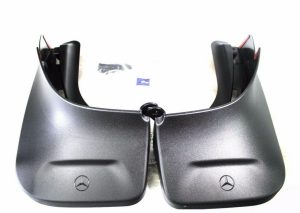 NEW GENUINE MERCEDES BENZ MB GLA CLASS X156 REAR MUD FLAPS SPLASH GUARD PAIR