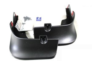 NEW GENUINE MERCEDES BENZ MB GLA CLASS X156 FRONT MUD FLAPS SPLASH GUARD PAIR