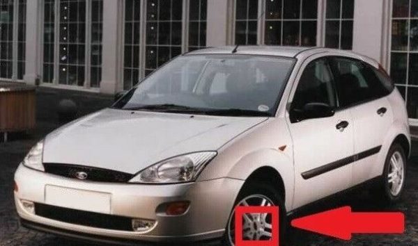 GENUINE NEW FORD FOCUS MK1 1998 2005 ZETEC ALLOY WHEEL CENTRE CAP 1064118 - Image 3