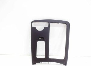 NEW GENUINE MERCEDES BENZ MB C CLASS W204 BLACK CENTER CONSOLE COVER LHD