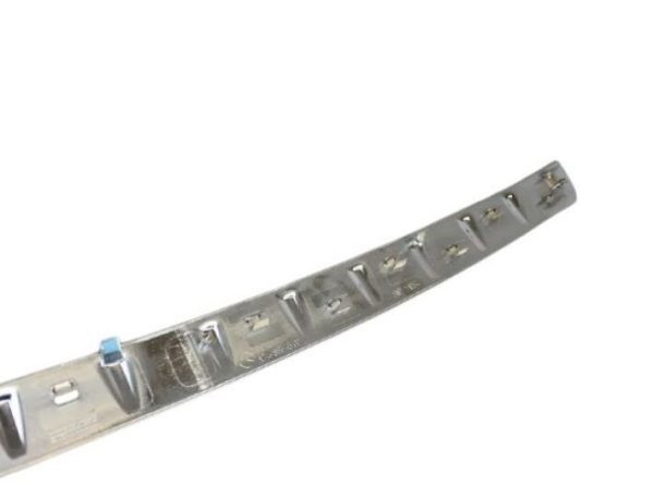 NEW GENUINE MERCEDES BENZ MB B CLASS W246 REAR TRUNK FOOTPLATE CHROME - Image 4