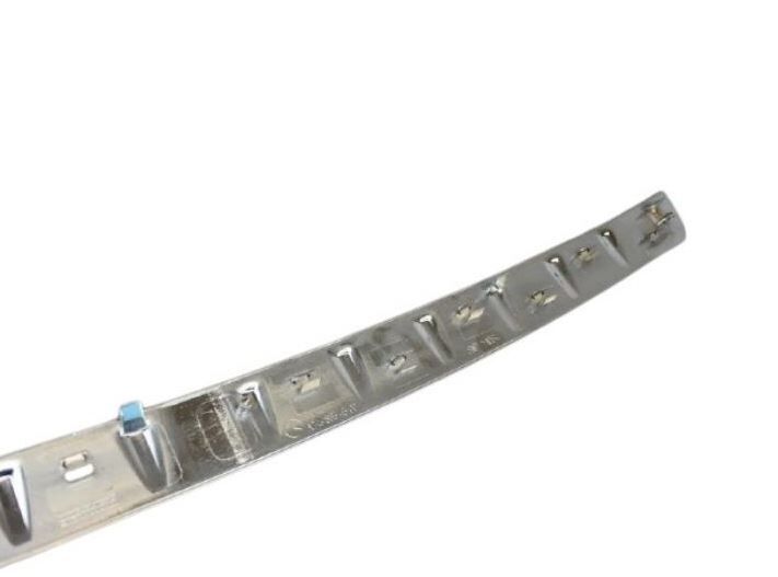 NEW GENUINE MERCEDES BENZ MB B CLASS W246 REAR TRUNK FOOTPLATE CHROME - Image 4
