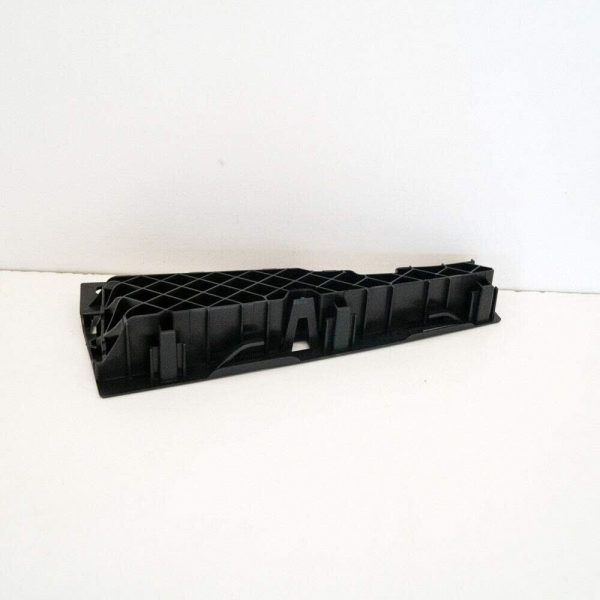 NEW GENUINE MERCEDES MB X204 GLK 4MATIC FRONT GRILL MOUNTING BRACKET RIGHT A2048850536 - Image 4