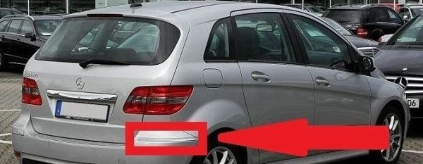 NEW GENUINE MERCEDES MB B CLASS W245 REAR BUMPER RIGHT CHROME MOLDING TRIM - Image 3