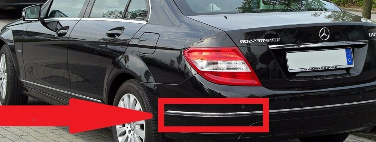 NEW GENUINE MERCEDES BENZ MB C CLASS W204 REAR BUMPER LEFT CHROME MOLDING TRIM - Image 3