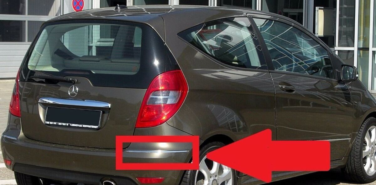NEW GENUINE MERCEDES BENZ MB A CLASS W169 REAR BUMPER CHROME TRIM RIGHT A1698851074 - Image 3