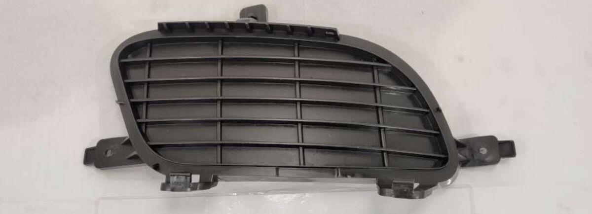 NEW GENUINE MERCEDES BENZ MB A CLASS W169 FRONT BUMPER RIGHT FOG LAMP GRILLE A1698850222