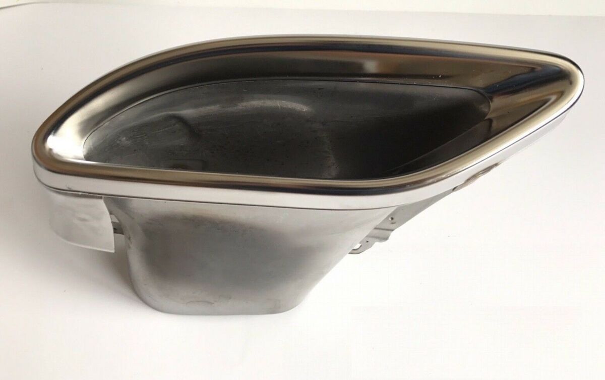 NEW GENUINE MERCEDES BENZ MB B CLASS W246 REAR LEFT TAIL PIPE COVER CHROME
