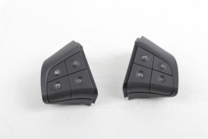 NEW GENUINE MERCEDES BENZ MB A B CLASS W245 W169 STEERING WHEEL CONTROL SWITCHES A16982097109116