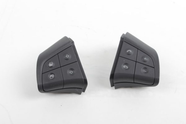 NEW GENUINE MERCEDES BENZ MB A B CLASS W245 W169 STEERING WHEEL CONTROL SWITCHES A16982097109116