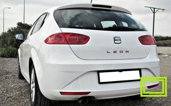 NEW GENUINE SEAT LEON STYLANCE 06-13 REAR BUMPER RIGHT O/S REFLECTOR 1P0945106D - Image 2