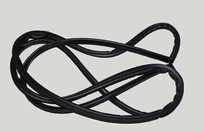 NEW GENUINE MERCEDES MB X204 GLK REAR TRUNK LID RUBBER SEAL A2047400478