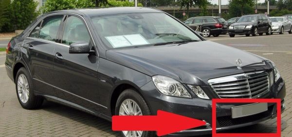 NEW GENUINE MERCEDES BENZ MB E CLASS ELEGANCE W212 FRONT BUMPER CENTER COVER A2128850523 - Image 3
