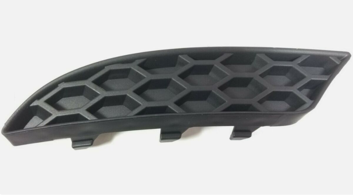 NEW GENUINE AUDI A3 8P Left Rear Single Pipe Exhaust Bumper Trim 8P080781901C