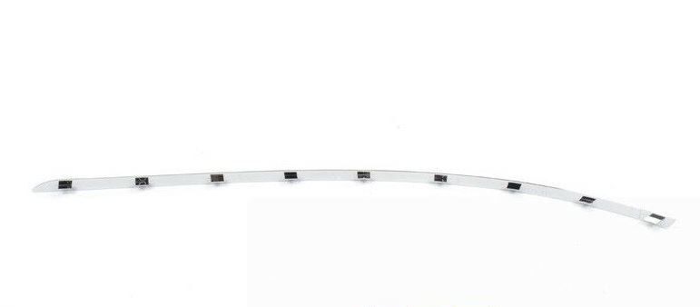 NEW GENUINE MERCEDES BENZ MB C CLASS W204 REAR BUMPER RIGHT CHROME MOLDING TRIM - Image 4