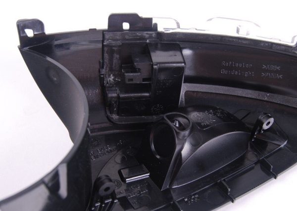 NEW GENUINE VW TIGUAN 08-16 MIRROR INDICATOR REPEATER LIGHT RIGHT O/S 5N0949102B - Image 4