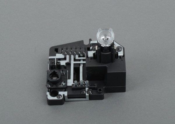 AUDI NEW A6 04-11 AVANT N/S LEFT REAR INNER LED LIGHT BULB HOLDER 4F9945221A - Image 3