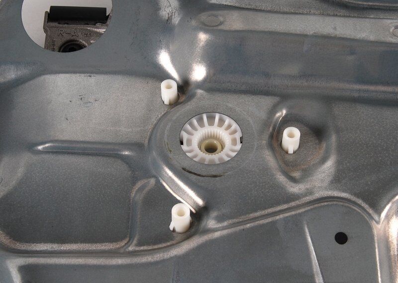 NEW GENUINE VW GOLF MK4 FRONT RIGHT O/S SIDE 2 DOOR WINDOW REGULATOR LHD 1J3837462H - Image 2