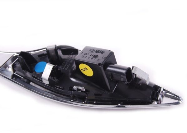BMW GENUINE Z4 E89 13-16 N/S LEFT FENDER LED TURN SIGNAL INDICATOR 7303243 - Image 4