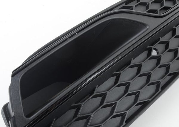 NEW GENUINE AUDI A3 8V FRONT BUMPER LOWER SIDE GRILL RIGHT O/S 8V3807682K9B9 - Image 3
