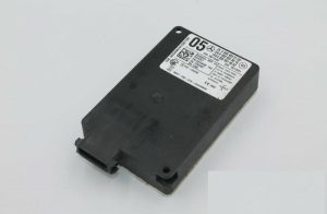 NEW GENUINE MERCEDES BENZ DISTANCE COLLISION RADAR SENSOR DISTRONIC A0009055103