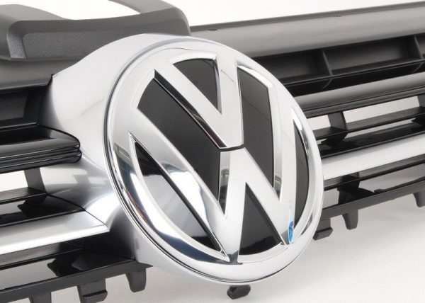 NEW GENUINE VOLKSWAGEN GOLF MK7 FRONT BUMPER CENTER RADIATOR GRILL 5G0853651EADQ - Image 4