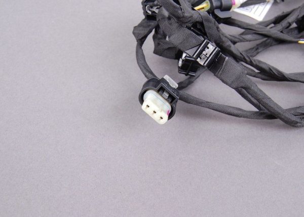 NEW GENUINE BMW 5 SERIES F10 FRONT M SPORT BUMPER PDC SENSORS WIRING 61129240226 - Image 3