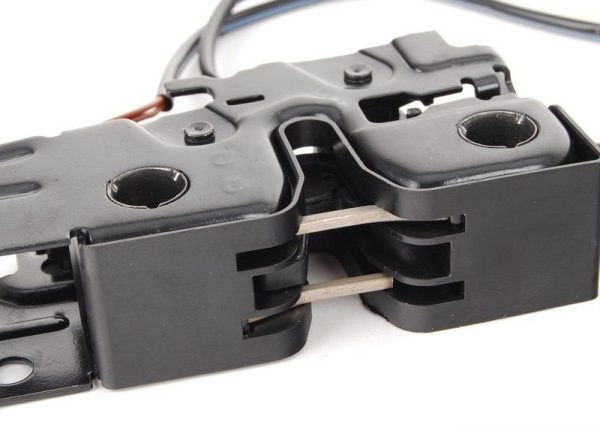 NEW GENUINE AUDI A3 2008-2013 FRONT HOOD LATCH LOCK WITH MICRO SWITCH 8P0823509K - Image 3