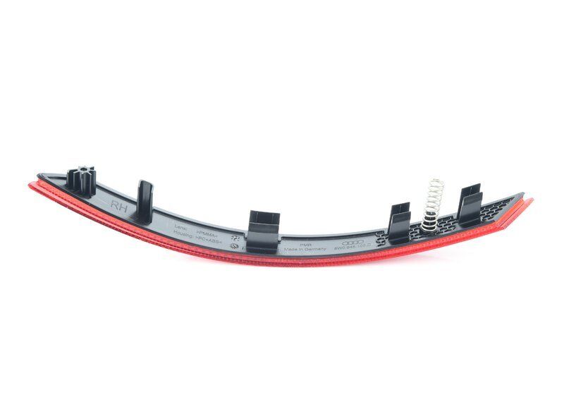 NEW GENUINE AUDI A4 B9 REAR BUMPER RIGHT O/S LIGHT REFLECTOR 8W0945106D - Image 3