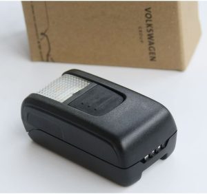 NEW GENUINE VW TIGUAN SKODA OCTAVIA YETI MAGNETIC TRUNK FLASHLIGHT TORCH BLACK 3T0947417C9B9