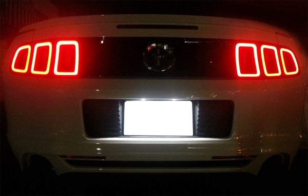 OE LOOK LED LICENCE PLATE LIGHTS FOR VARIOUS FORD MODELS - Image 2