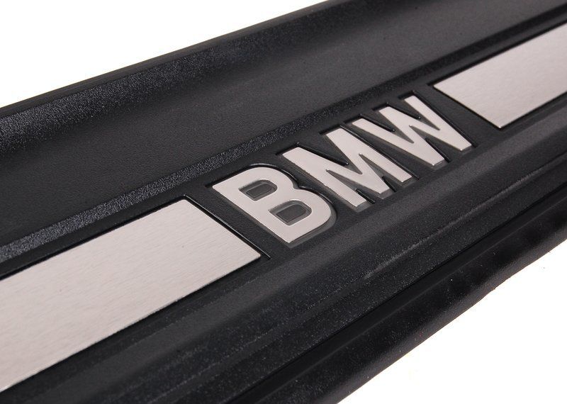 BMW GENUINE NEW 5 F10 F11 FRONT RIGHT DOOR SILL ENTRANCE COVER O/S 51477203602 - Image 3