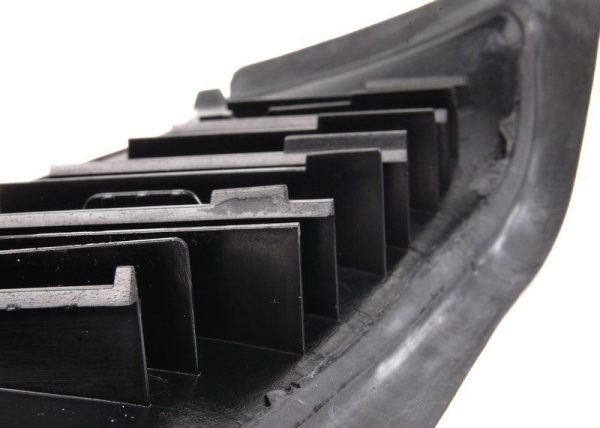 NEW GENUINE BMW E46 CONVERTIBLE INNER TAIL LIGHT COVER SEAL TRIM RIGHT O/S 63216933020 - Image 5