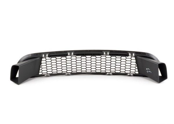 NEW GENUINE BMW 6 SERIES F06 F12 F13 M SPORT FRONT BUMPER LOWER CENTER GRILL 51118050345 - Image 3