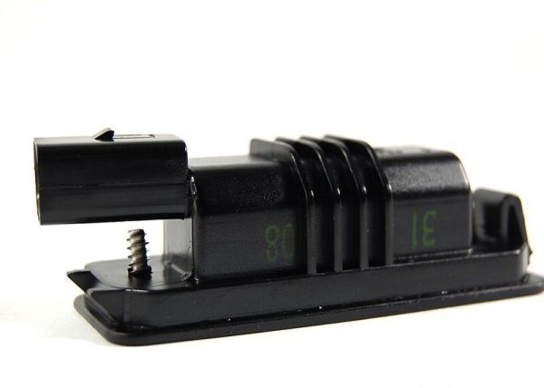 VW NEW GENUINE GOLF EOS POLO PHAETON LICENCE NUMBER PLATE LIGHT 3D0943021A - Image 3