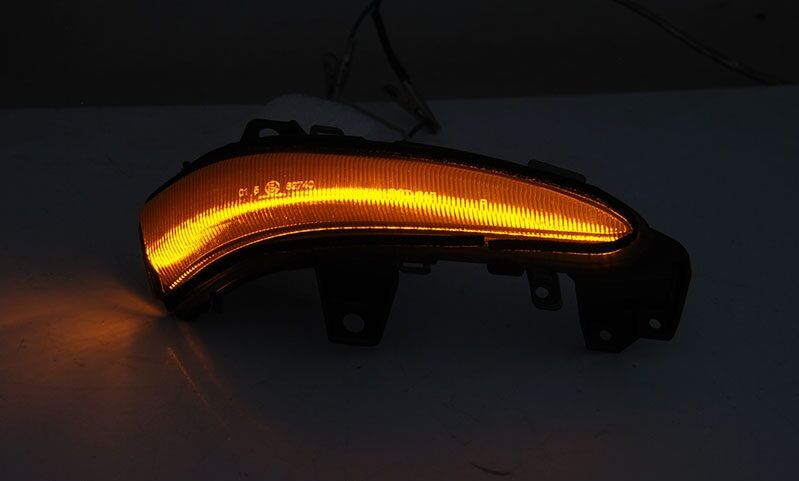 SIDE TURN MARKERS SEQ LED WHITE Fits LEXUS IS III 13-20 - Image 2