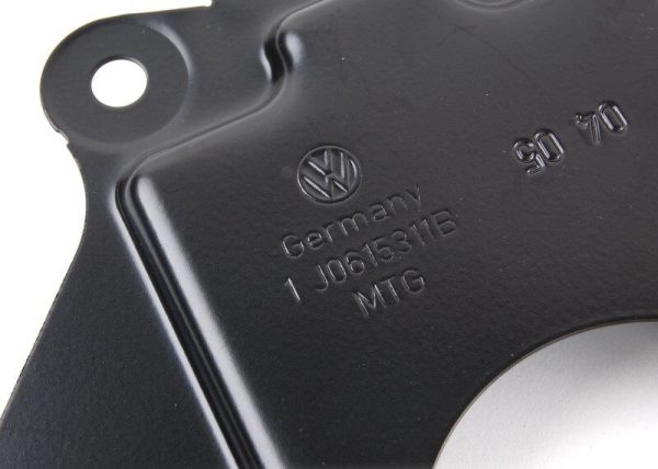 NEW GENUINE VW BORA BEETLE GOLF FRONT BRAKE DISC PROTECTION PLATE LEFT N/S 1J0615311B - Image 4