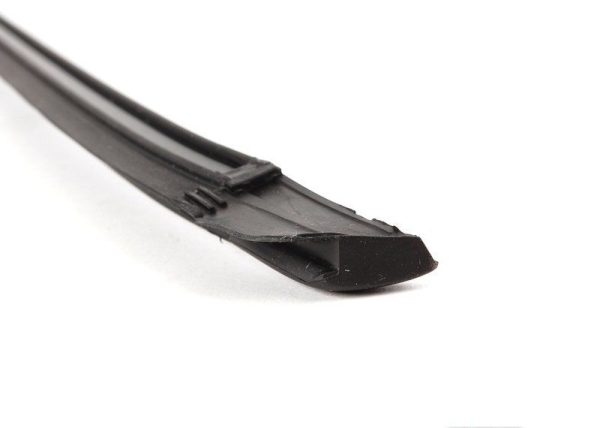 GENUINE BMW 5 SERIES E39 REAR WINDSHIELD UPPER MOULDING SEAL 51318159785 - Image 2
