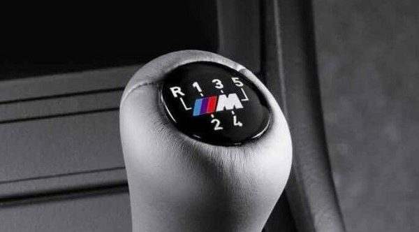 BMW NEW GENUINE E24 E28 E30 E32 E34 E36 SPEED GEAR SHIFT KNOB EMBLEM 25111221613 - Image 2