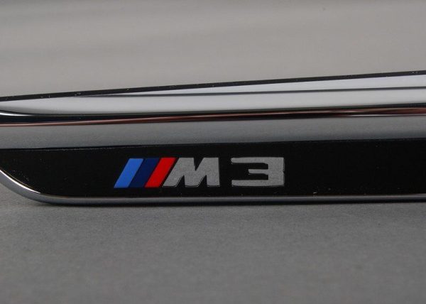 NEW GENUINE BMW 3 SERIES F80 M3 SIDE FENDER VENT TRIM RIGHT O/S 51138056060 - Image 3