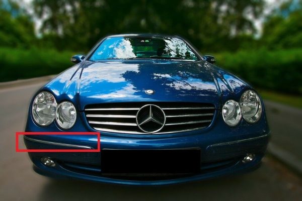 NEW GENUINE MERCEDES MB CLK W209 AVANTGARDE FRONT BUMPER CHROME TRIM RIGHT O/S A2098850421 - Image 2