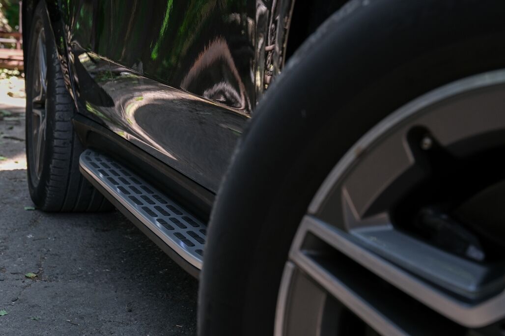 Running Boards Side Steps suitable for Mercedes GLE W167 (2019-up) with LED Courtesy Light - Image 15