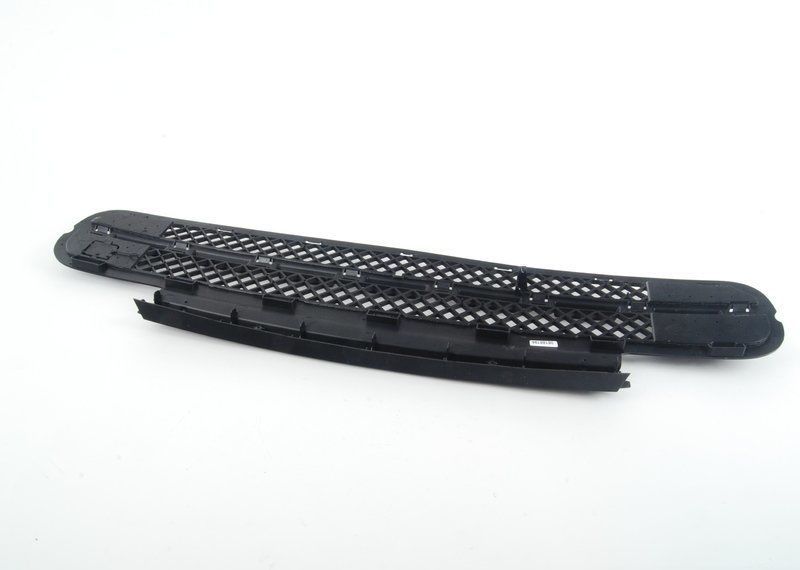 MINI NEW GENUINE COOPER R50 R52 04-08 FRONT BUMPER CENTER LOWER GRILL 51117127933 - Image 4