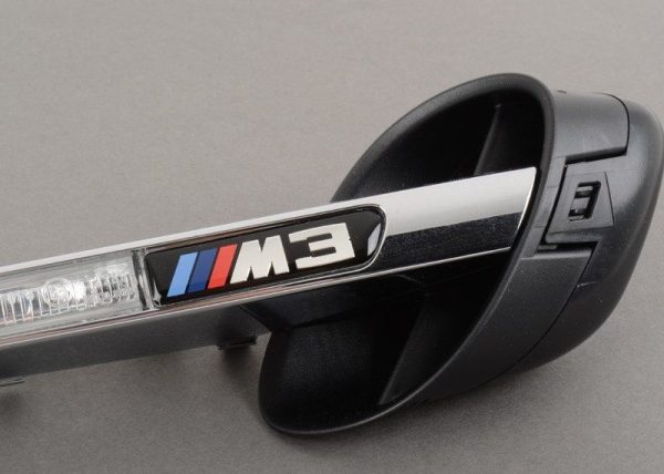 NEW GENUINE BMW E92 E93 M3 FRONT WING GRILLE WITH M3 BADGE RIGHT O/S 51138046502 - Image 4