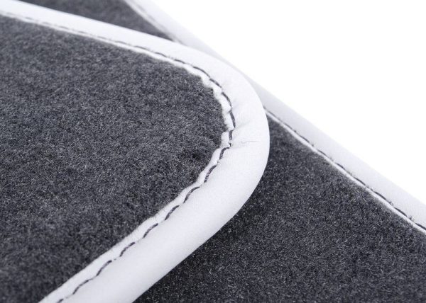 NEW GENUINE AUDI Q5 2009-2017 REAR PREMIUM BLACK TEXTILE FLOOR MATS 8R0061276MNO - Image 2