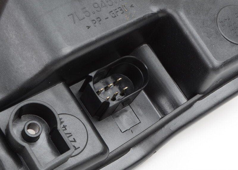 NEW GENUINE PORSCHE CAYENNE 2002-2006 REAR TAIL LIGHT BULK HOLDER LEFT N/S 95563143700 - Image 4