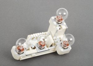 BMW NEW GENUINE 3 E91 05-08 LEFT N/S REAR OUTER TAILIGHT BULB SOCKET 63217160075