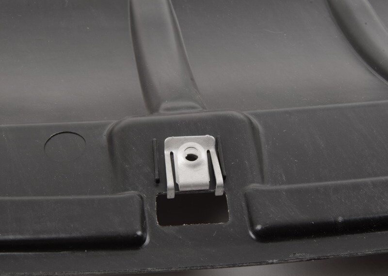 BMW NEW GENUINE E70 X5 10-13 PETROL ENGINE UNDERHOOD SPLASH SHIELD 51757233968 - Image 3