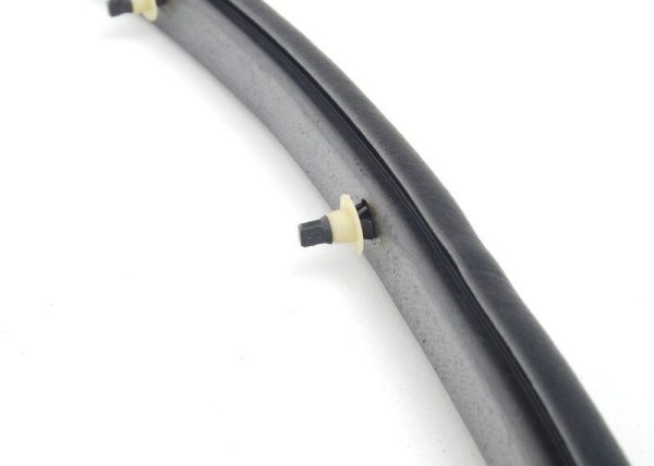 NEW GENUINE PORSCHE 996 CARRERA 986 BOXSTER DOOR OUTER SEALING SLOT LEFT N/S 99653708507 - Image 3